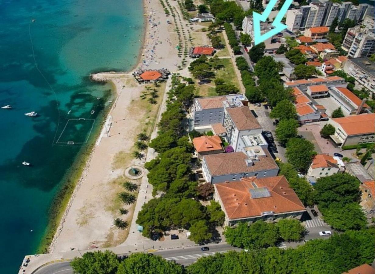 Sandy Beach Apartment Omiš Dış mekan fotoğraf